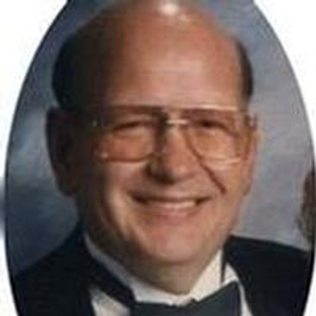 Robert W Weis Jr