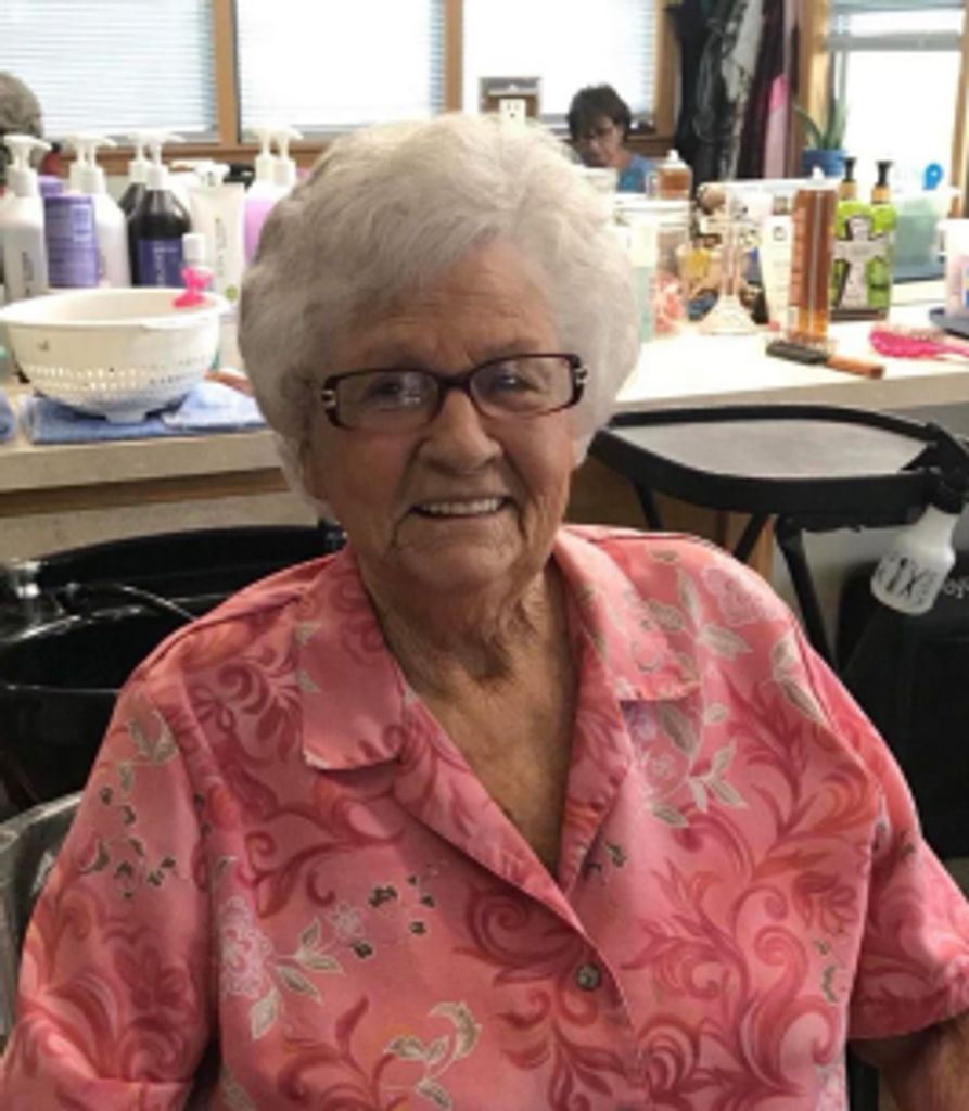 Carolyn Williams Profile Photo