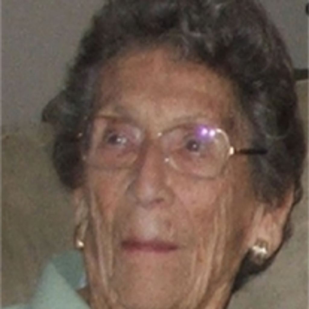 Evelyne F. Starrett