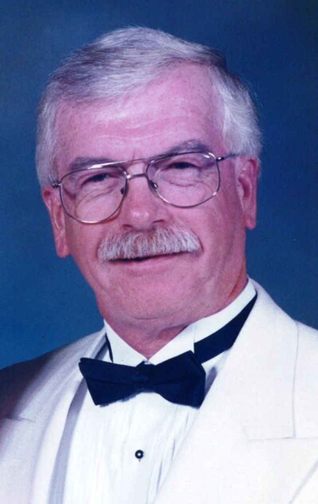 Paul Gilbert Simmons Profile Photo