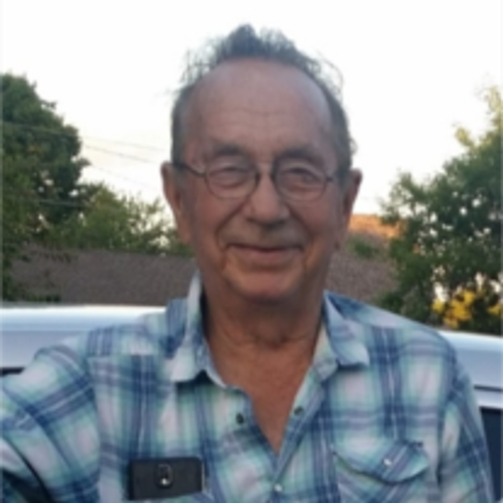 Larry Ellis Hennings Profile Photo
