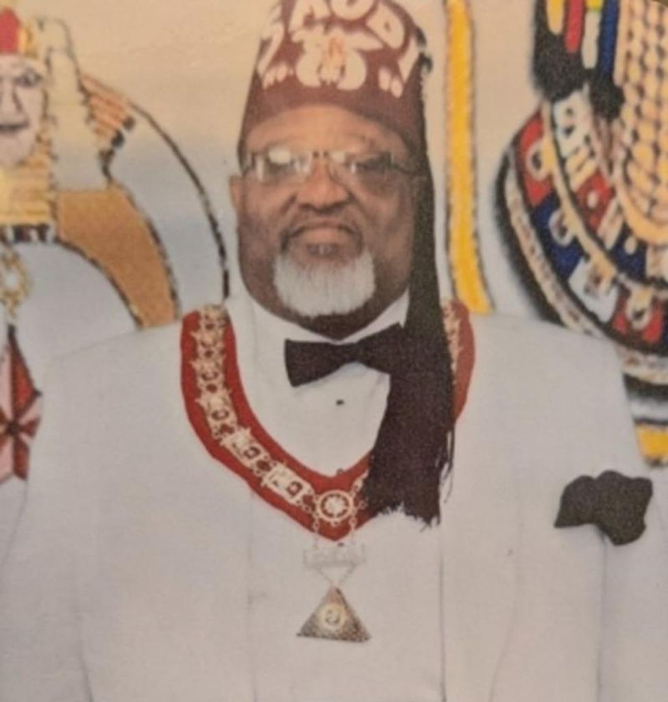 Glen M. Lee Profile Photo