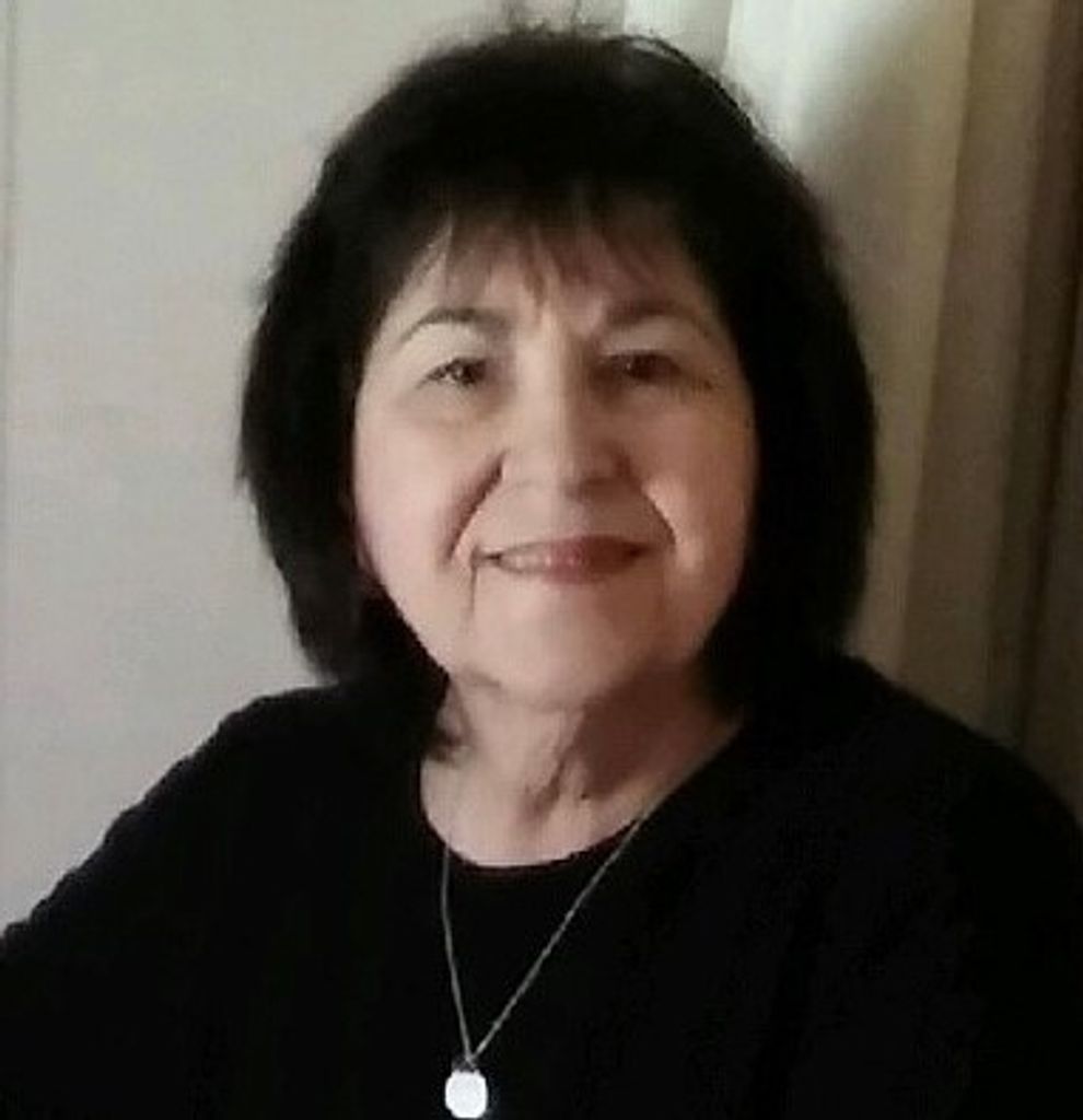 Rosalba Bowders Profile Photo