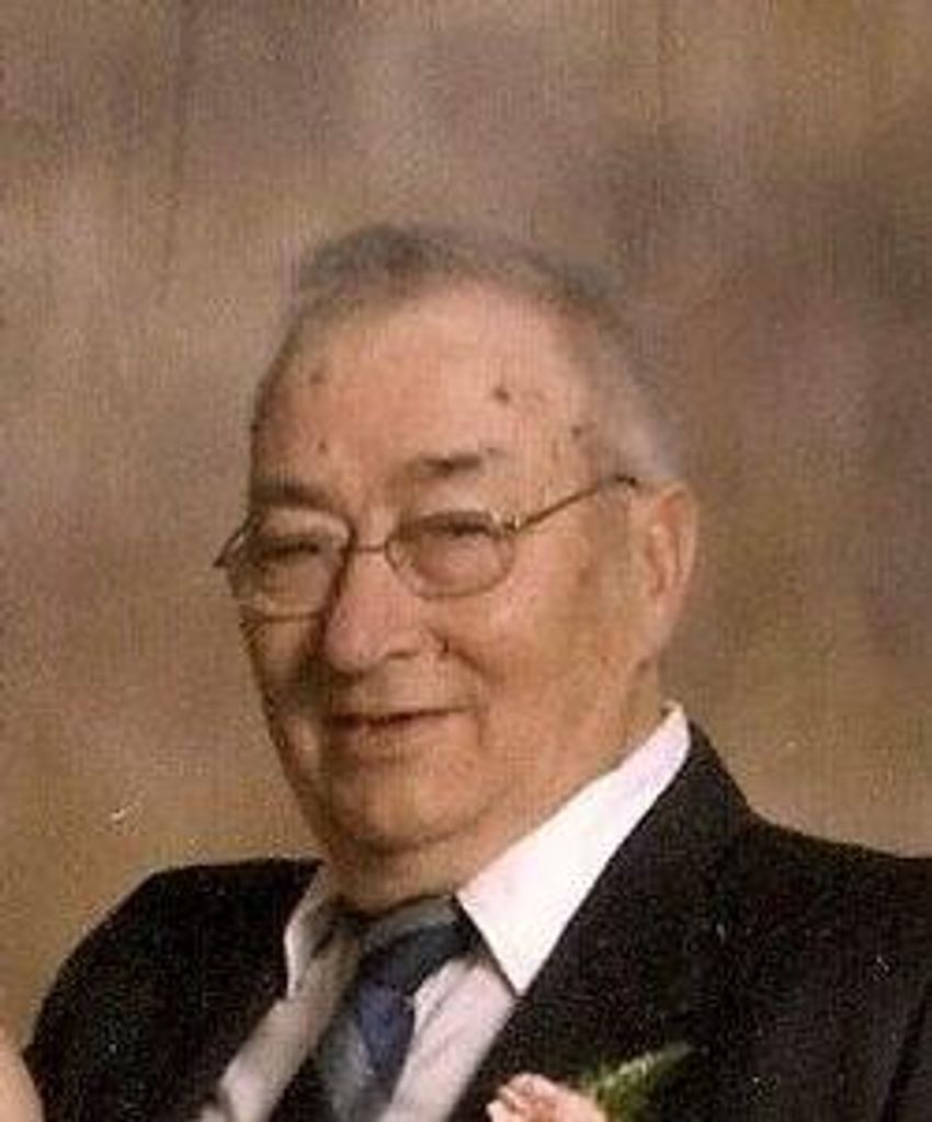 Eric Llewellyn Abbott Profile Photo