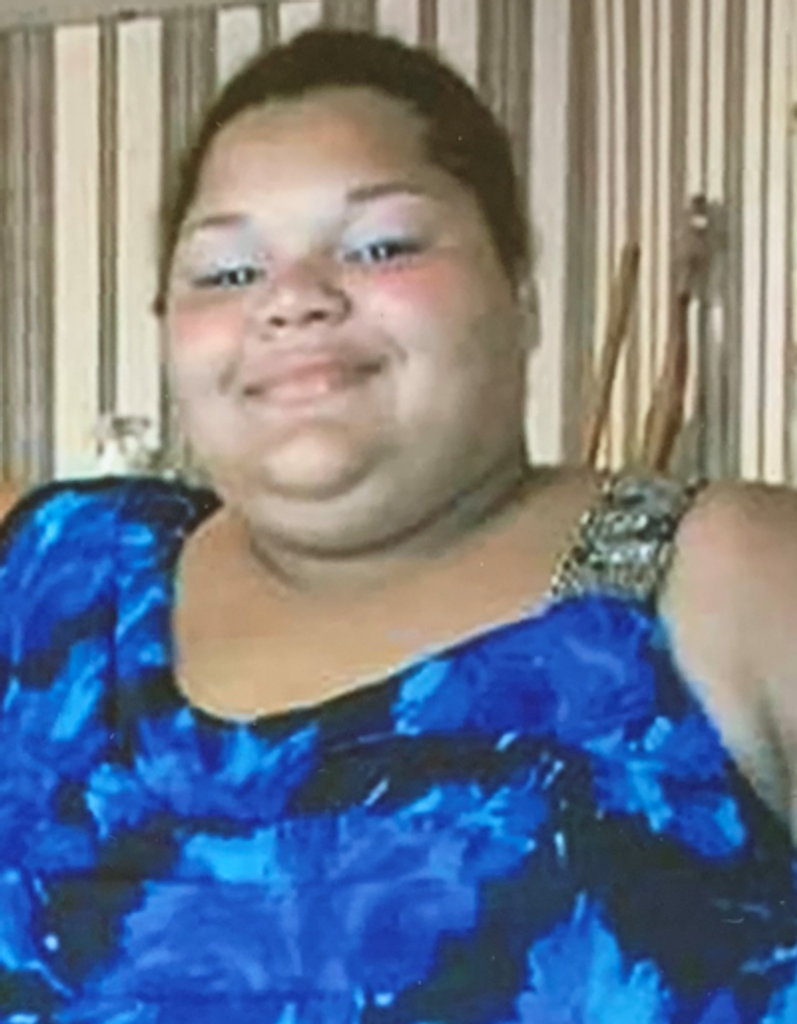 Lindsey Nichole Hallmark Profile Photo