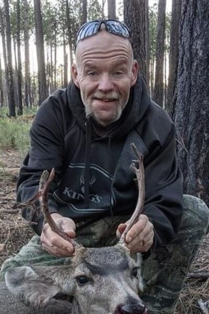 Justin Wade Estes Profile Photo