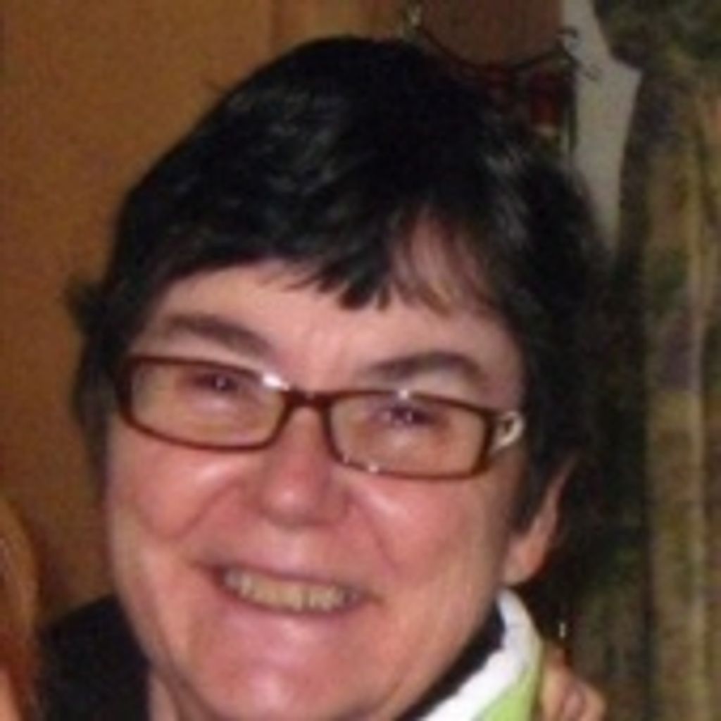 Catherine Schneider Profile Photo