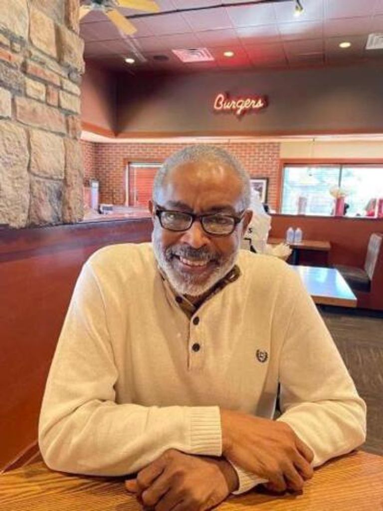 Frankie Earl Hutchins Profile Photo
