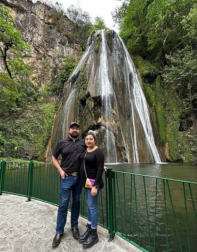 Karen Lizbeth Medellin photo gallery thumbnail 12 of 204