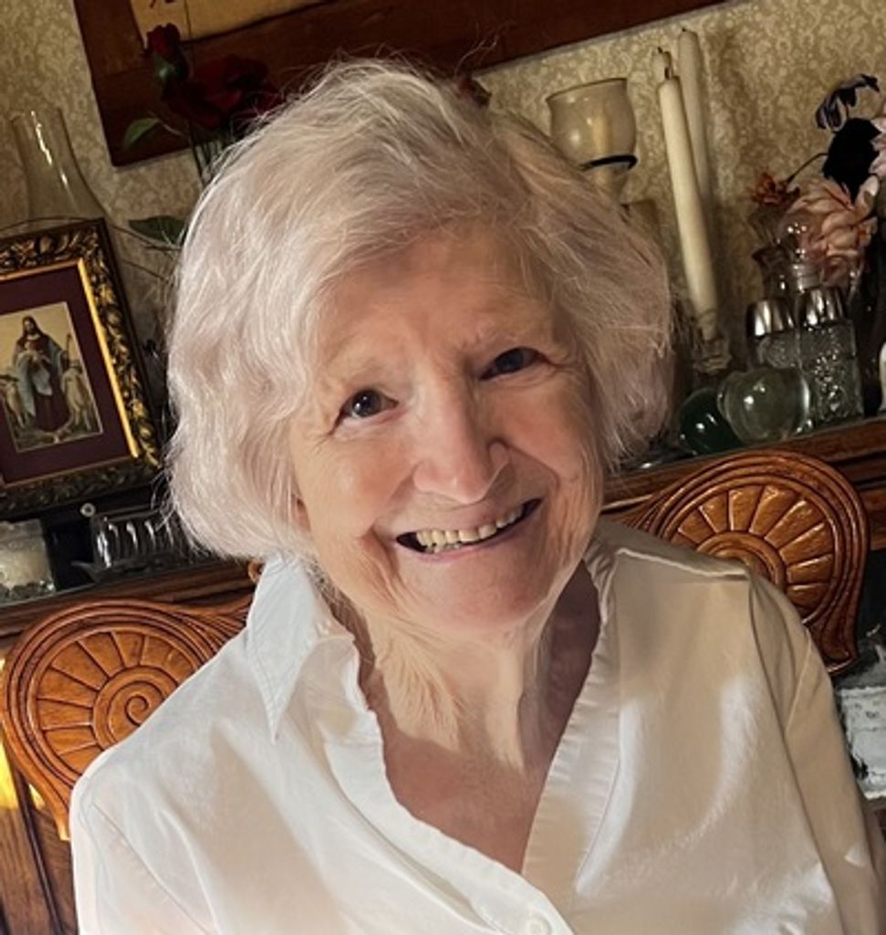 Helen Ladner Burdeaux Profile Photo