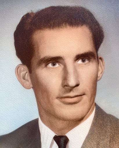 Raymond Chester Woods's obituary image