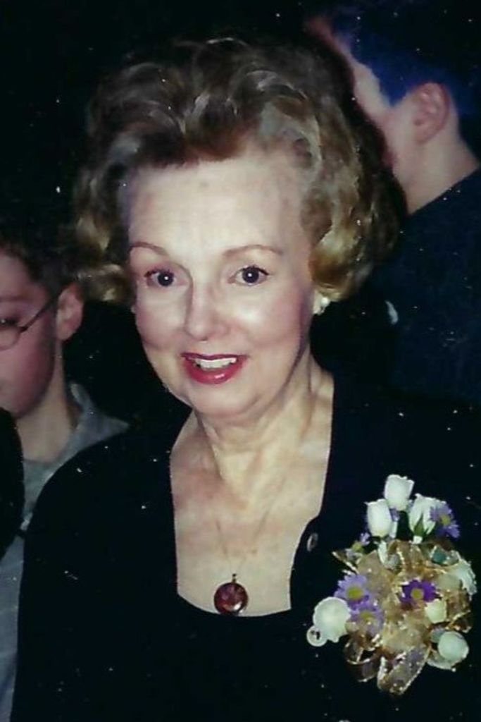Elizabeth Dinan Lutz Profile Photo