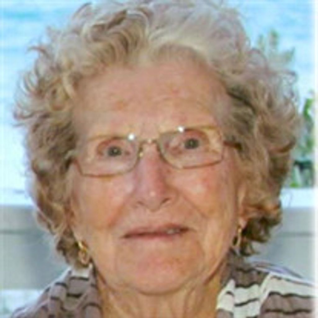 Isabelle J Moxley