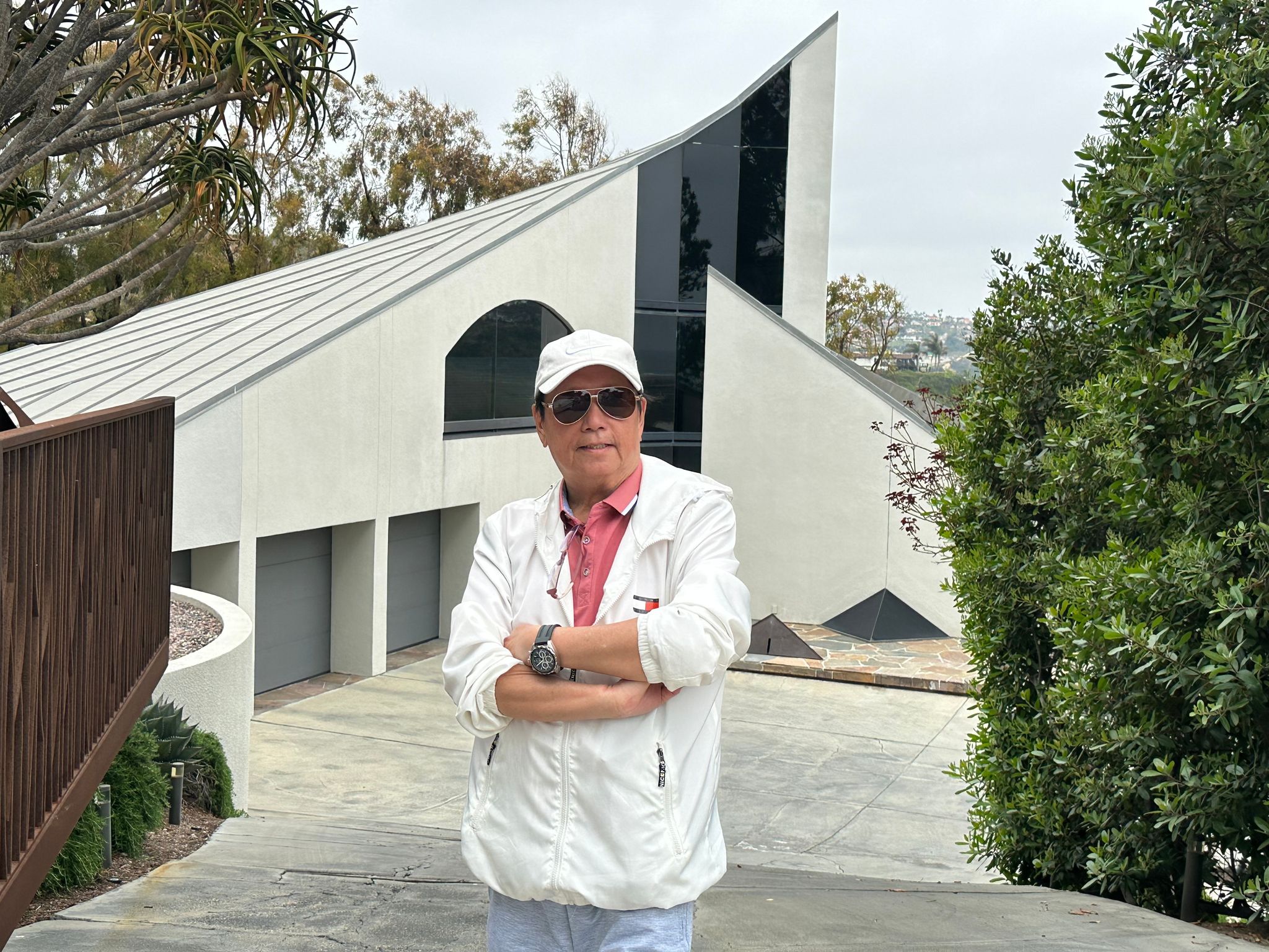 Quang Luu photo gallery image 1 of 24