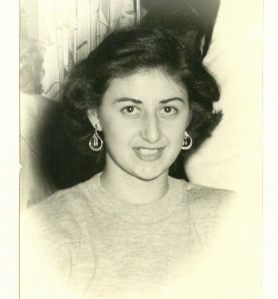 Lillian M Sambs