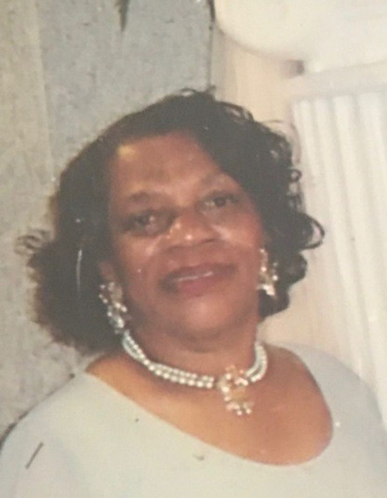 Elizabeth Harris Profile Photo