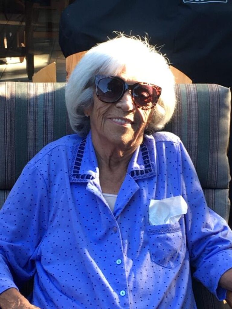 Dr. Retha Renee Rudloff, Md