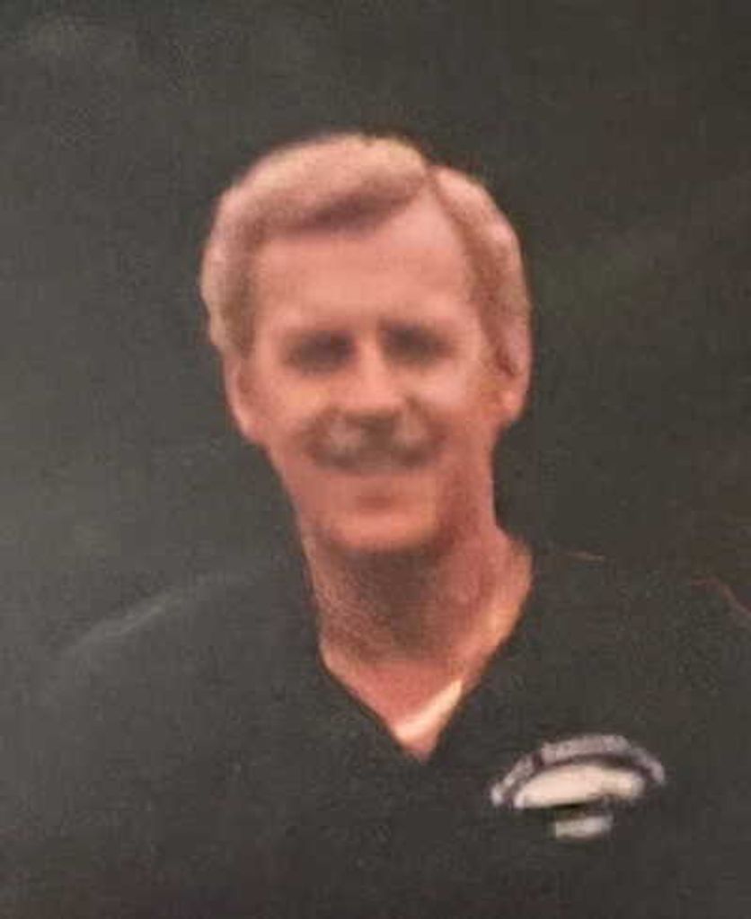 Danny Bruce Lewis Profile Photo