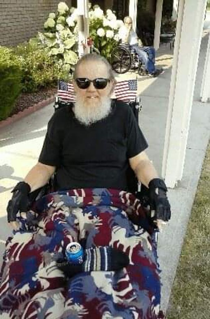 Robert "Bob" Henry