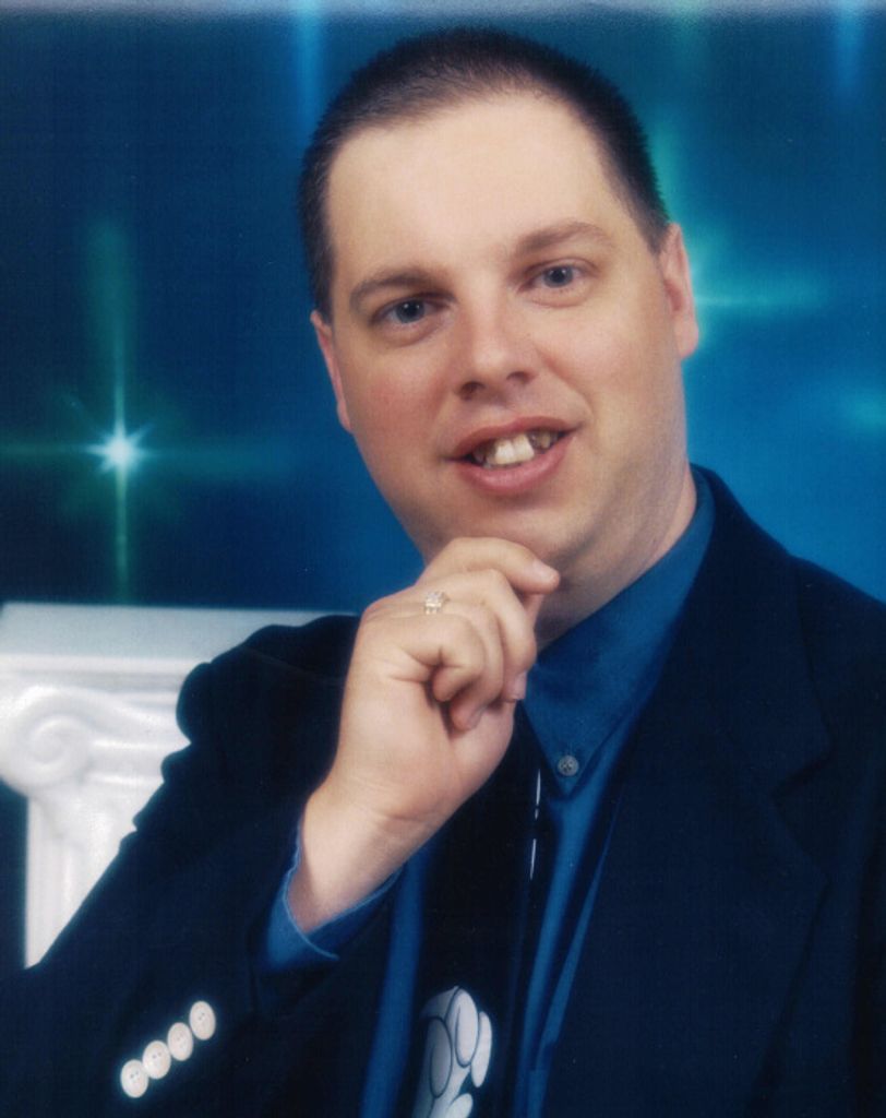 Tony Wade Brown Profile Photo