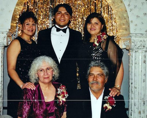 Yolanda C. Gonzalez photo gallery thumbnail 97 of 357