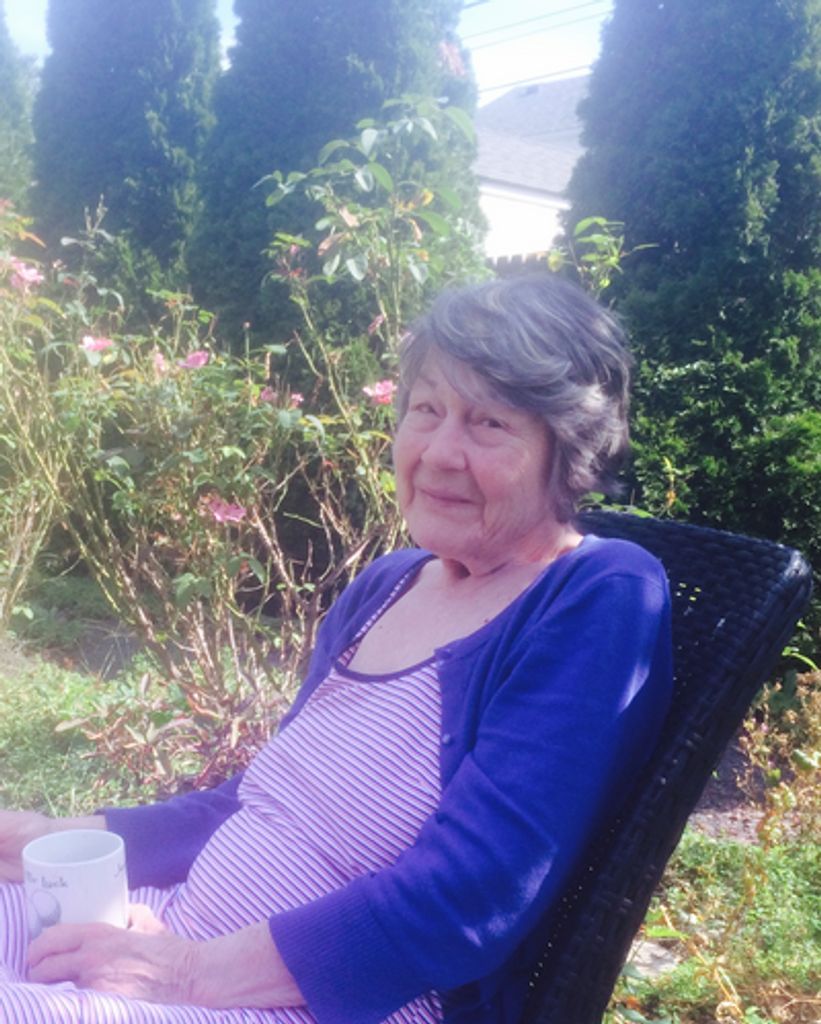 Mary Costas Goltsos Profile Photo