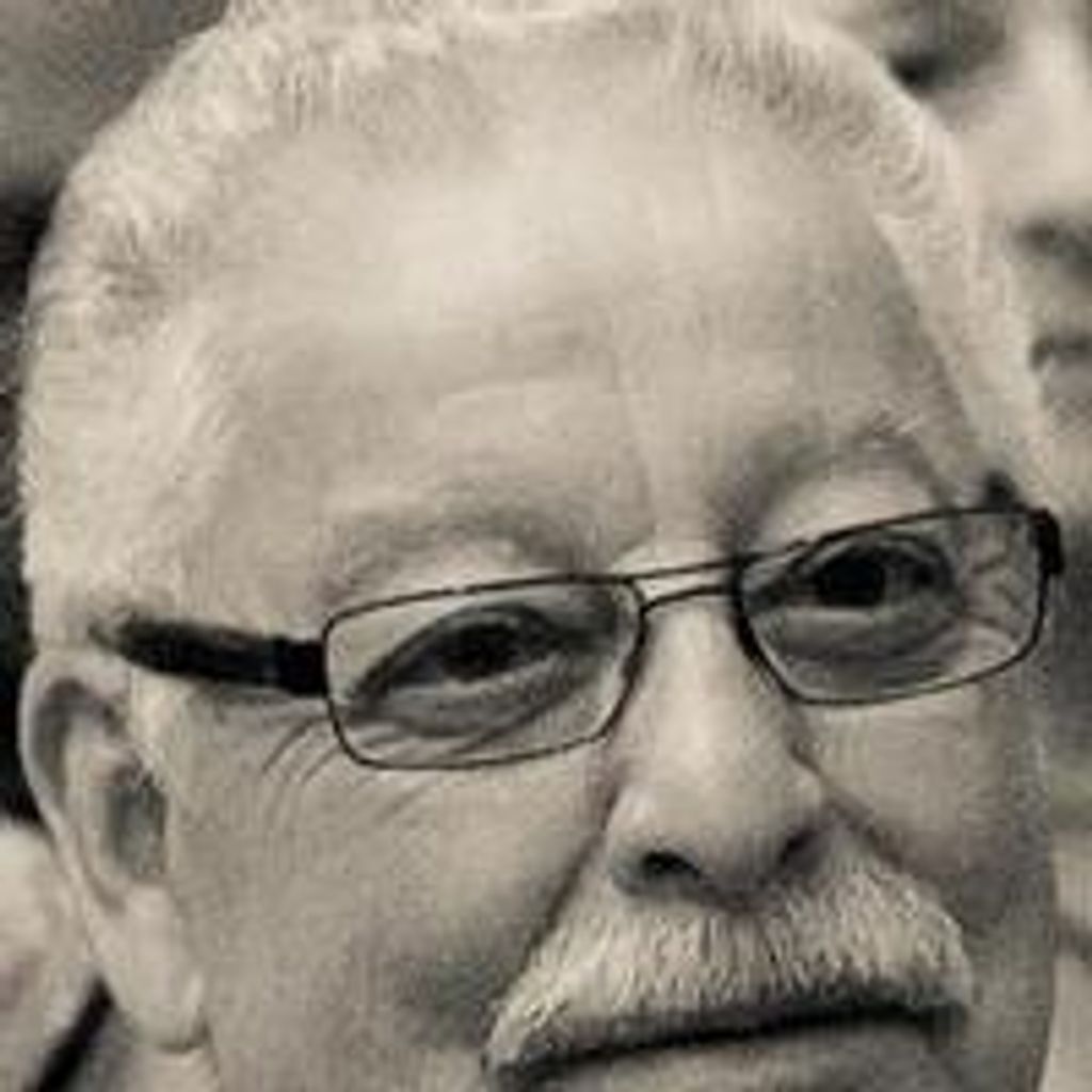 Joe R Martinez