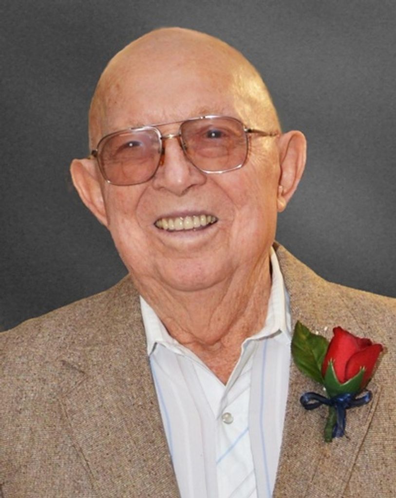 Maynard Agee Profile Photo