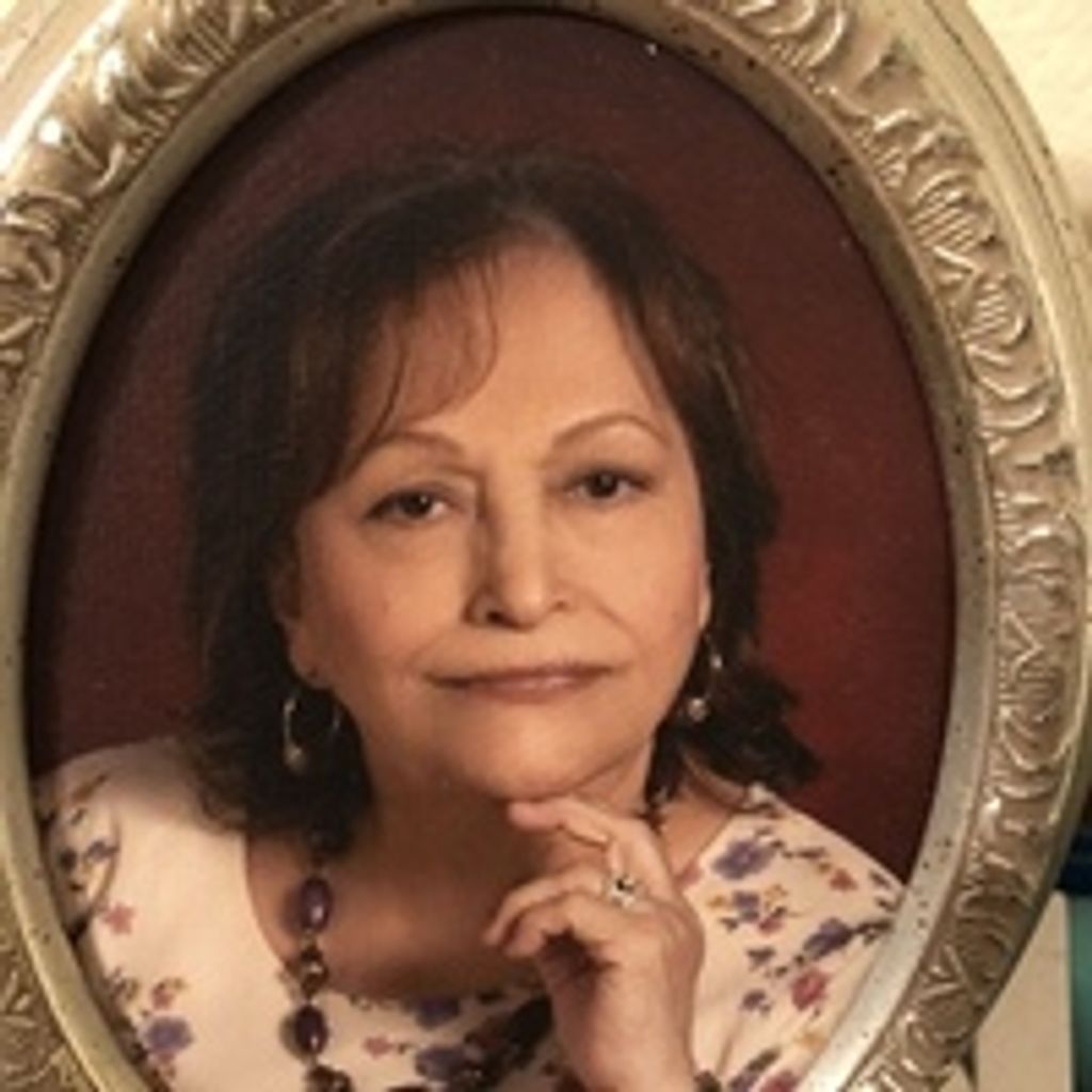 Betsy Gomez Cross
