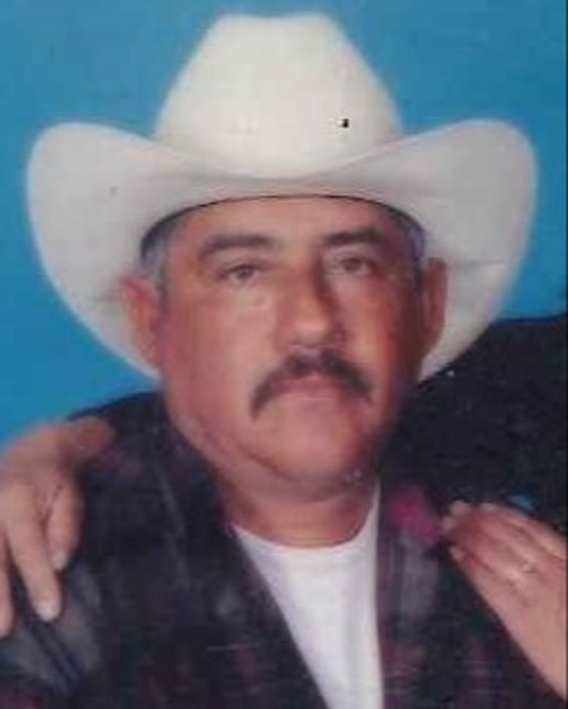 Roberto Rios Profile Photo