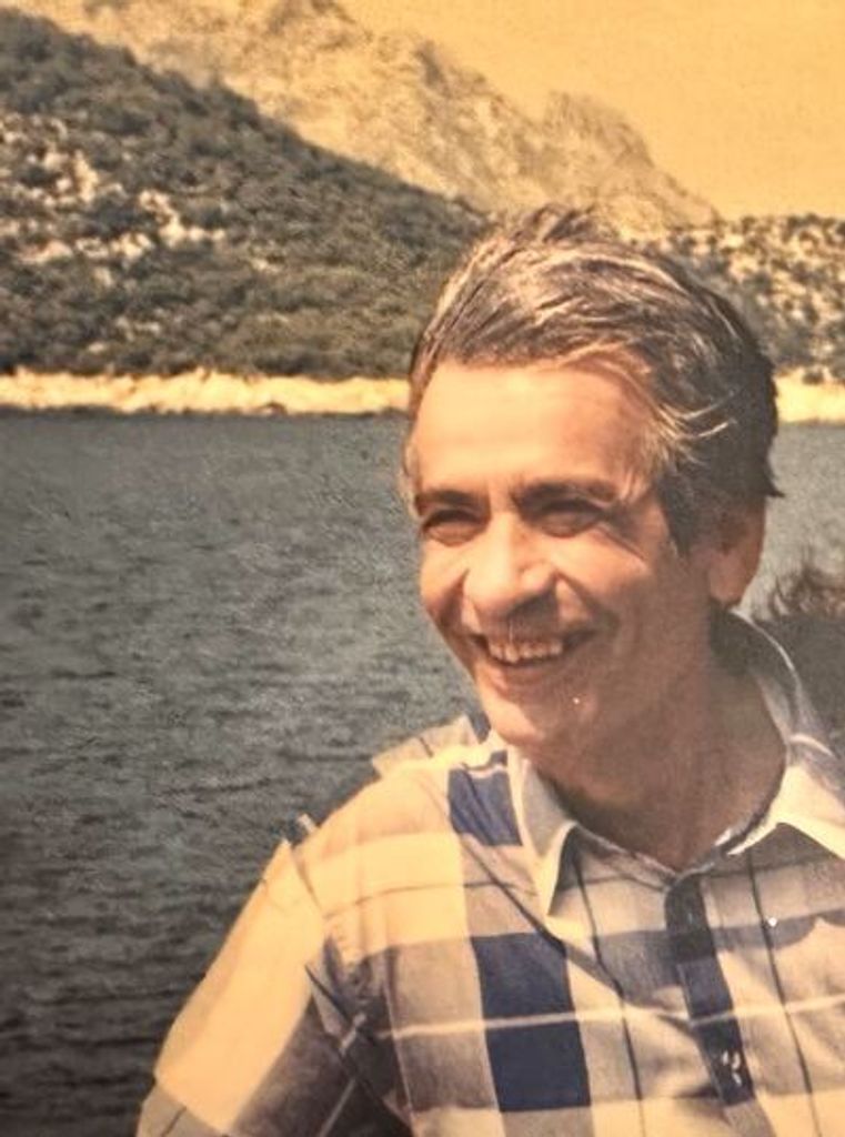 Dennis Vallianatos Profile Photo