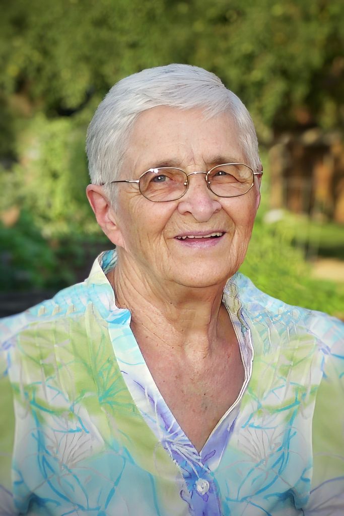 Elizabeth (Betty) Connors Profile Photo