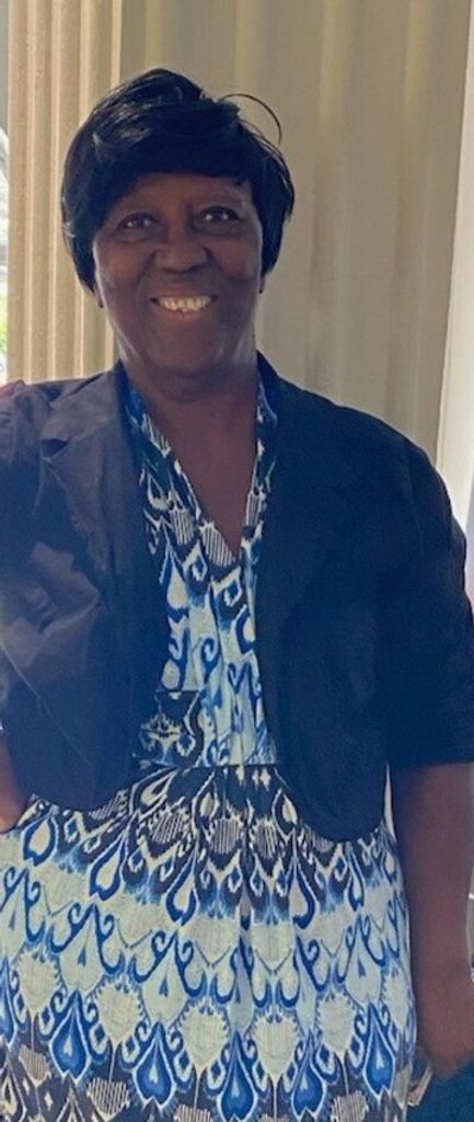 Esther Rose Holloman Profile Photo