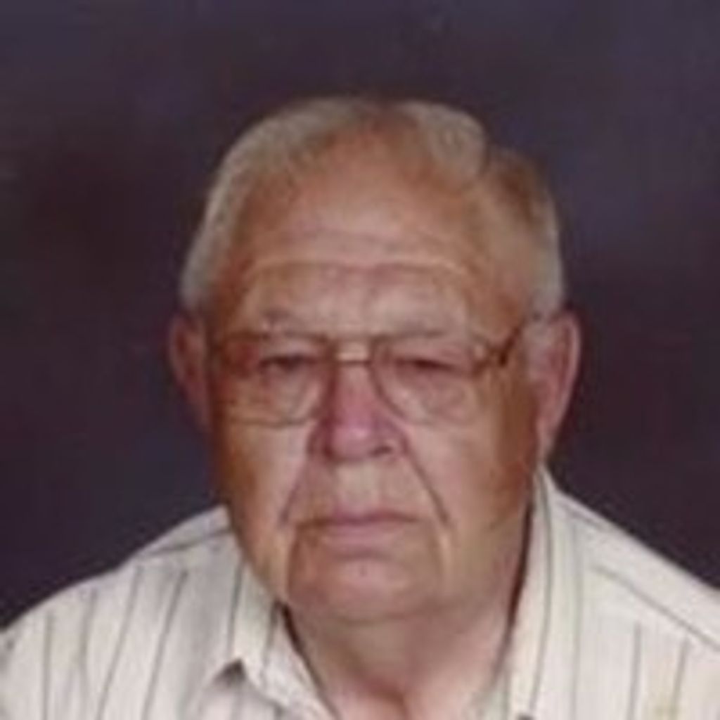 Robert W Dalluge