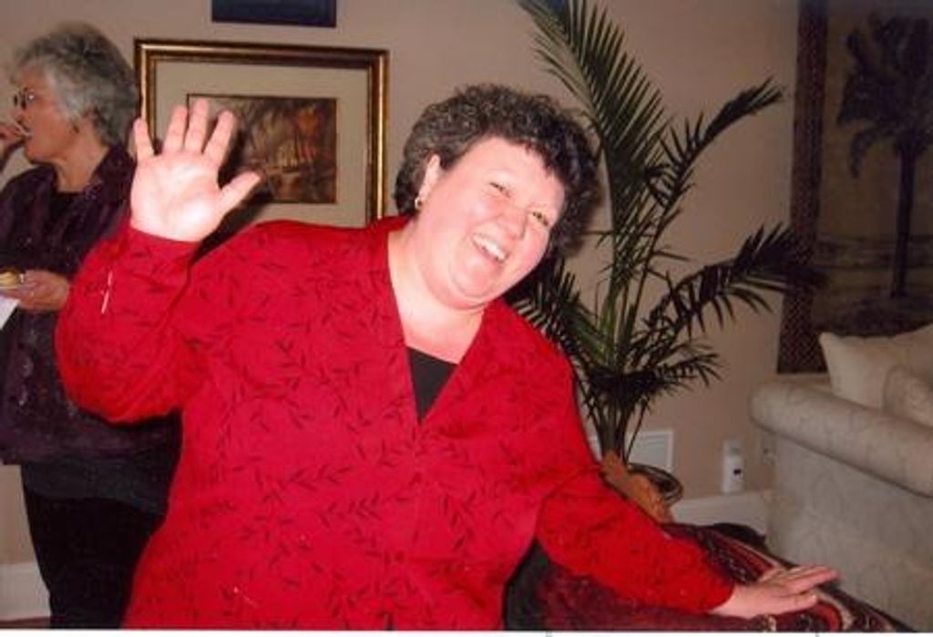 Suzanne Lee Bell Profile Photo