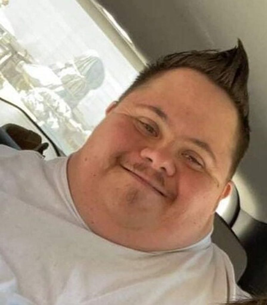 Jacob Lee Mckinnon Profile Photo