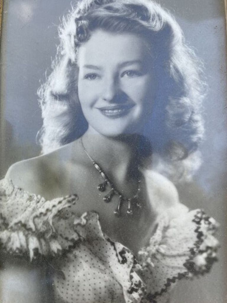 Violet Lee Davis Profile Photo