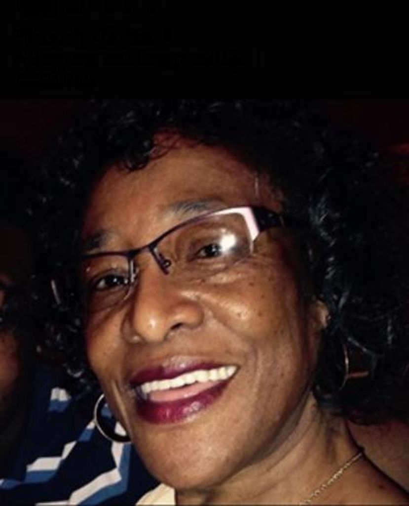 Elizabeth Evans Profile Photo