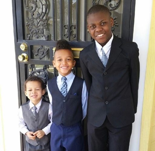 Terron Everton Brown photo gallery thumbnail 90 of 100