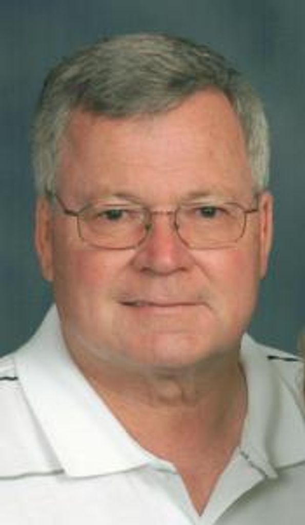 Leon "Buck" Schroeder