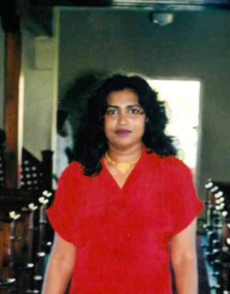 Avril Harrell
