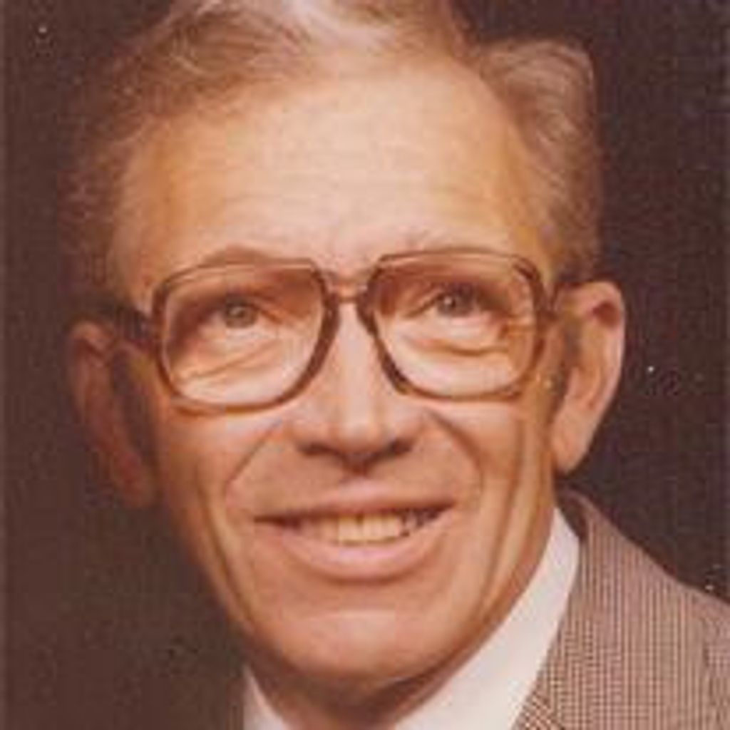 Lloyd Thomas