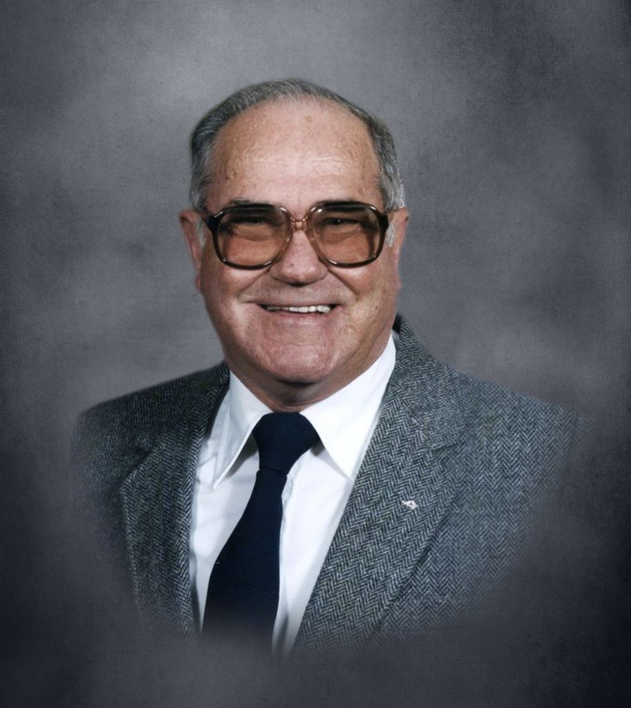 Lewis   Bourne