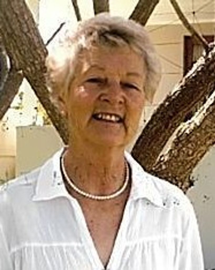 Vivienne Ewart Gravenor