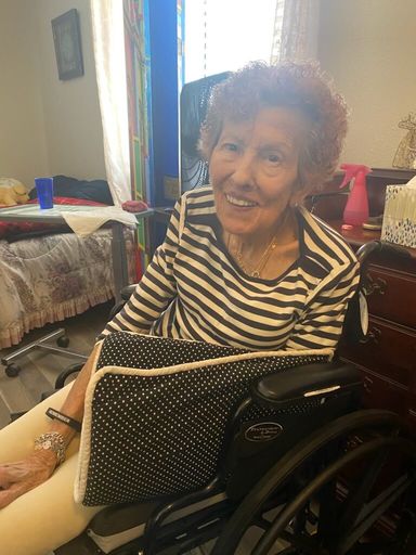 Marilyn Jane (Sewell)  Hinyard photo gallery thumbnail 30 of 37