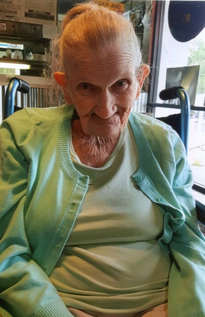 Carolyn B Maddox Profile Photo