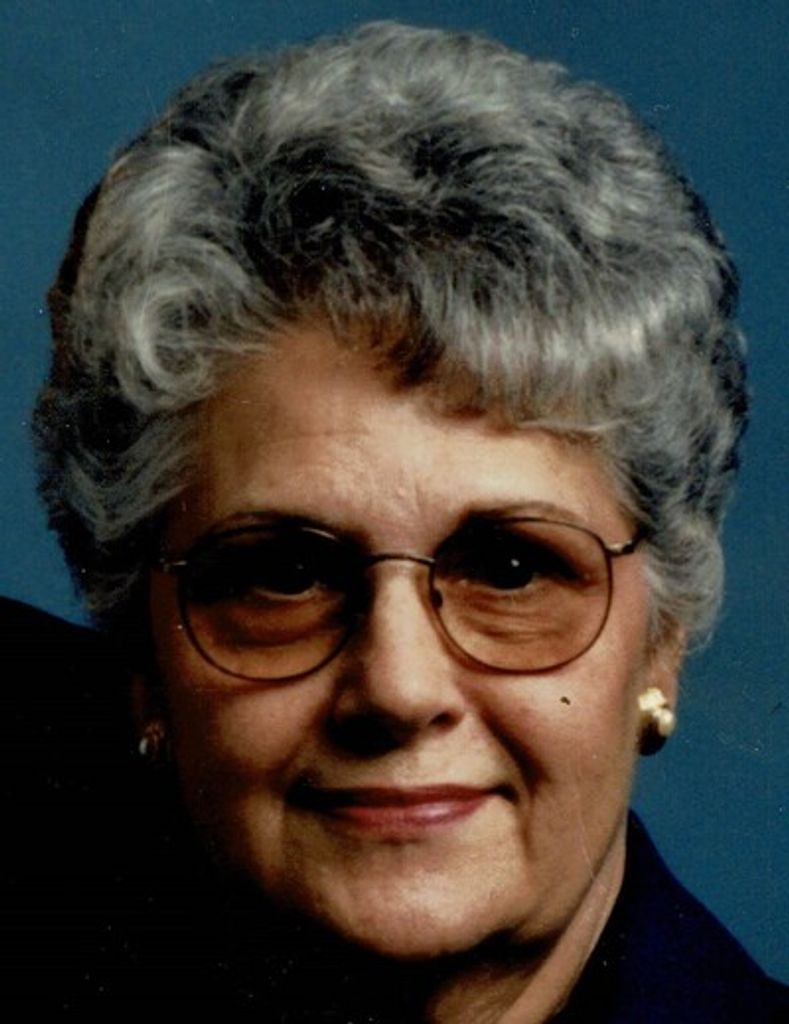 Winona Maye Goering
