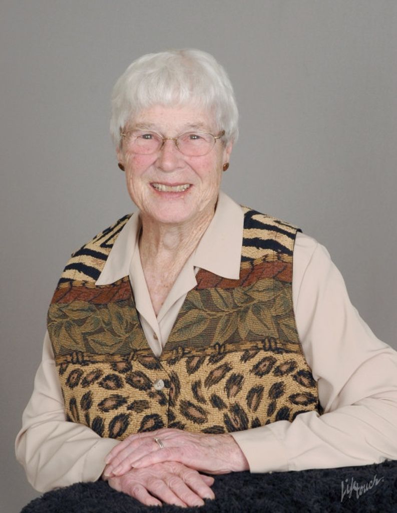 Emilee "Em" Dekam Profile Photo