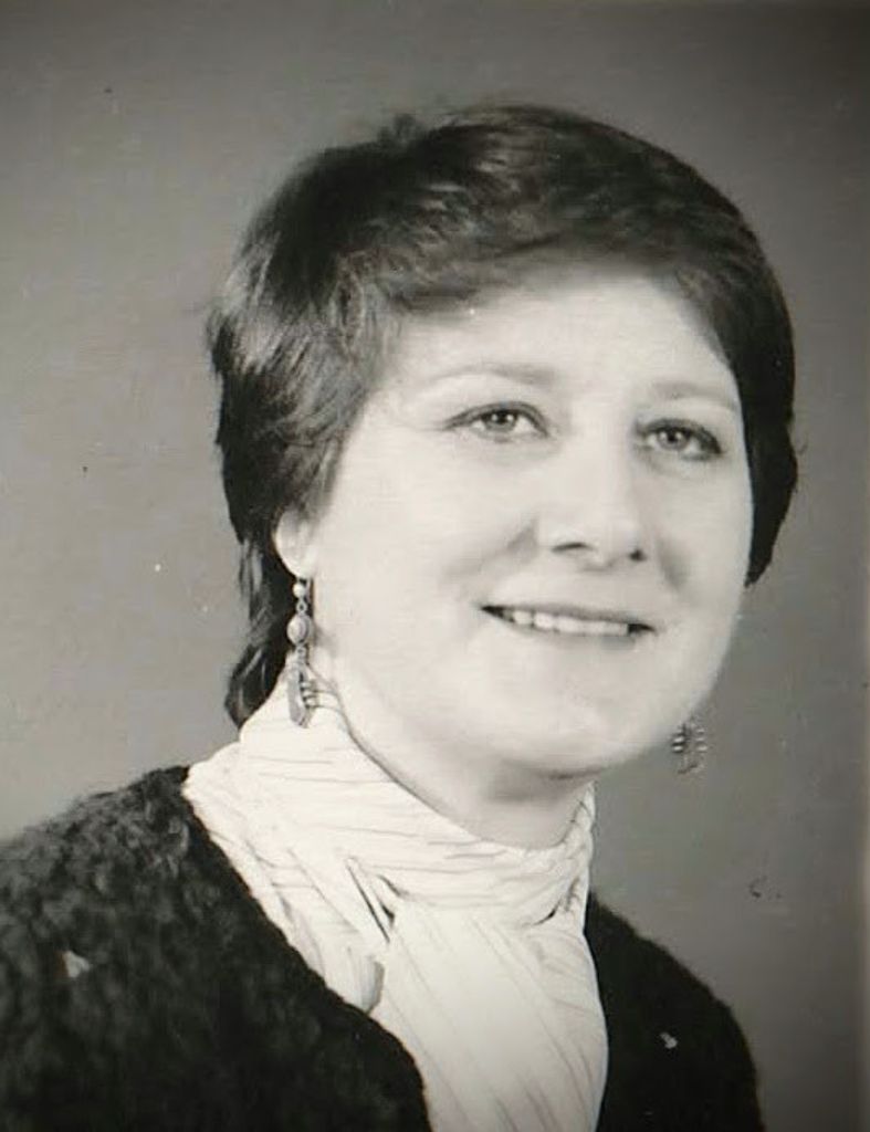 Mary E Hines