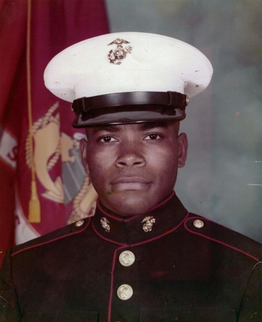 Stevie Sanitra Moore Profile Photo